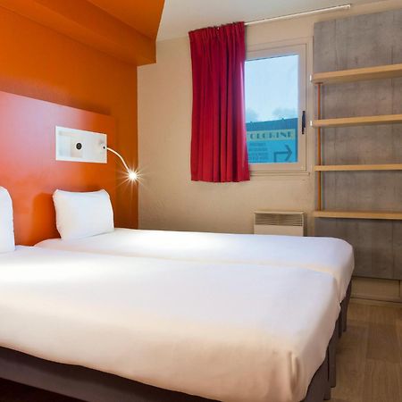 Ibis Budget Bourgoin Jallieu Centre Exterior foto