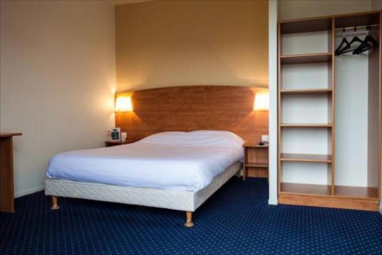 Ibis Budget Bourgoin Jallieu Centre Exterior foto