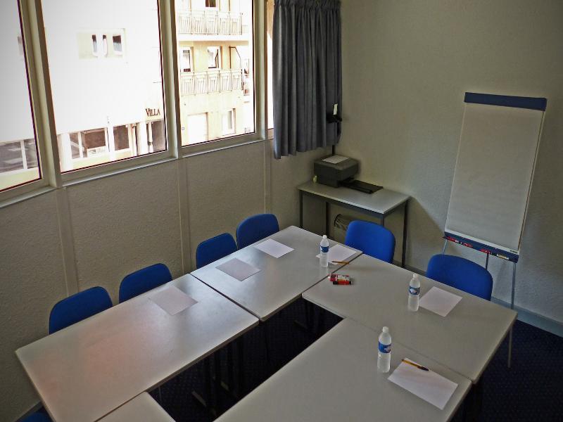 Ibis Budget Bourgoin Jallieu Centre Exterior foto